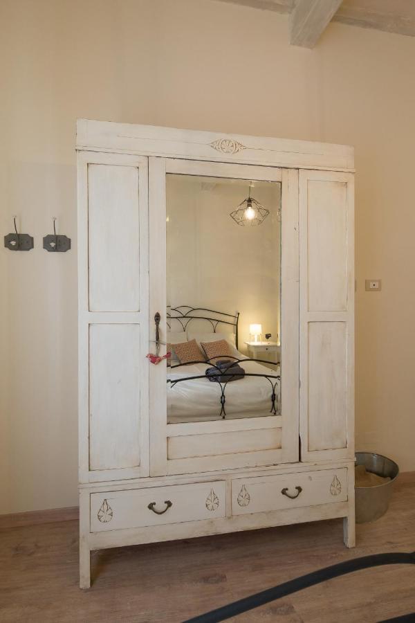 B&B In Acquaviva Livorno Eksteriør billede